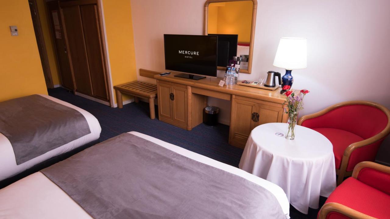 Hotel Mercure Alger Aéroport Dar el Beïda Exterior foto A room at Mercure Warszawa Airport
